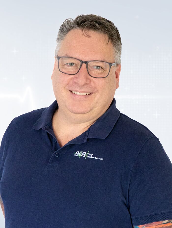 Martin Wiester: Fachkrankenpfleger, Wundmanager Martin Wiester: Fachkrankenpfleger, Wundmanager